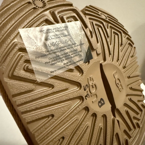 UGG BABY TASMAN II CHESTNUT size 7 - Picture 6 of 7